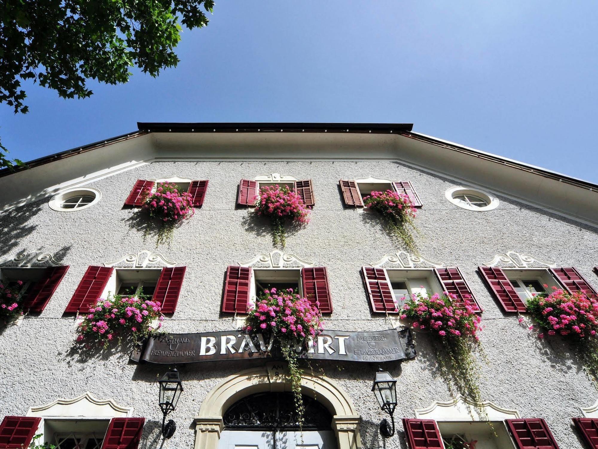 Gasthof Braeuwirt Бергхайм Экстерьер фото